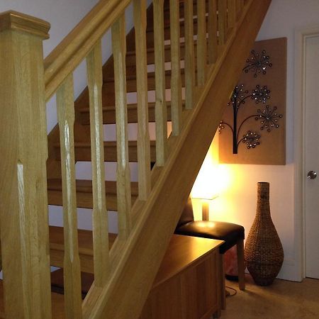 Mead Lodge B&Bコーシャム エクステリア 写真