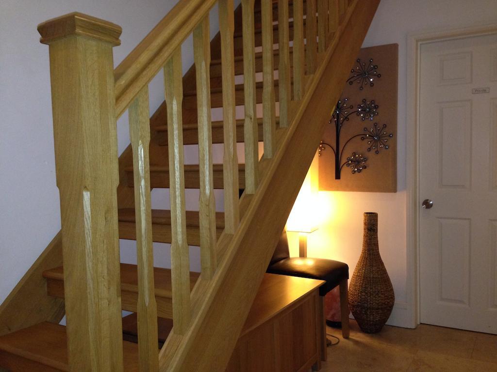 Mead Lodge B&Bコーシャム エクステリア 写真